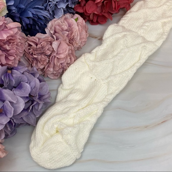 Sexy Over Knee White Cable Knit Socks with Pom Poms - Picture 6 of 13